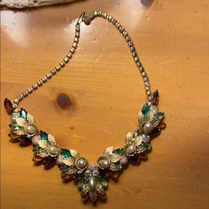 Stunning vintage necklace